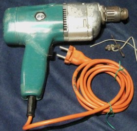 TALADRO BLACK AND DECKER D6 10mm (1)